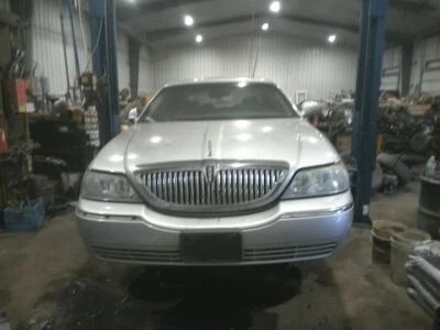 Seat Belt Front Bench Seat 40/20/40 Fits 02-04 LINCOLN & TOWN CAR 116839 - Image 1 of 4