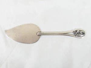 La Paglia STERLING INTERNATIONAL SILVER Blossom Rose Solid Pastry Server - Picture 1 of 5