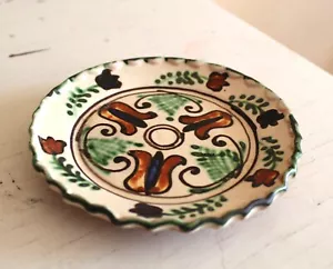 6 in Hand Painted Terracotta Faience Plate Mediterranean Majolica Frilled Side - Picture 1 of 8