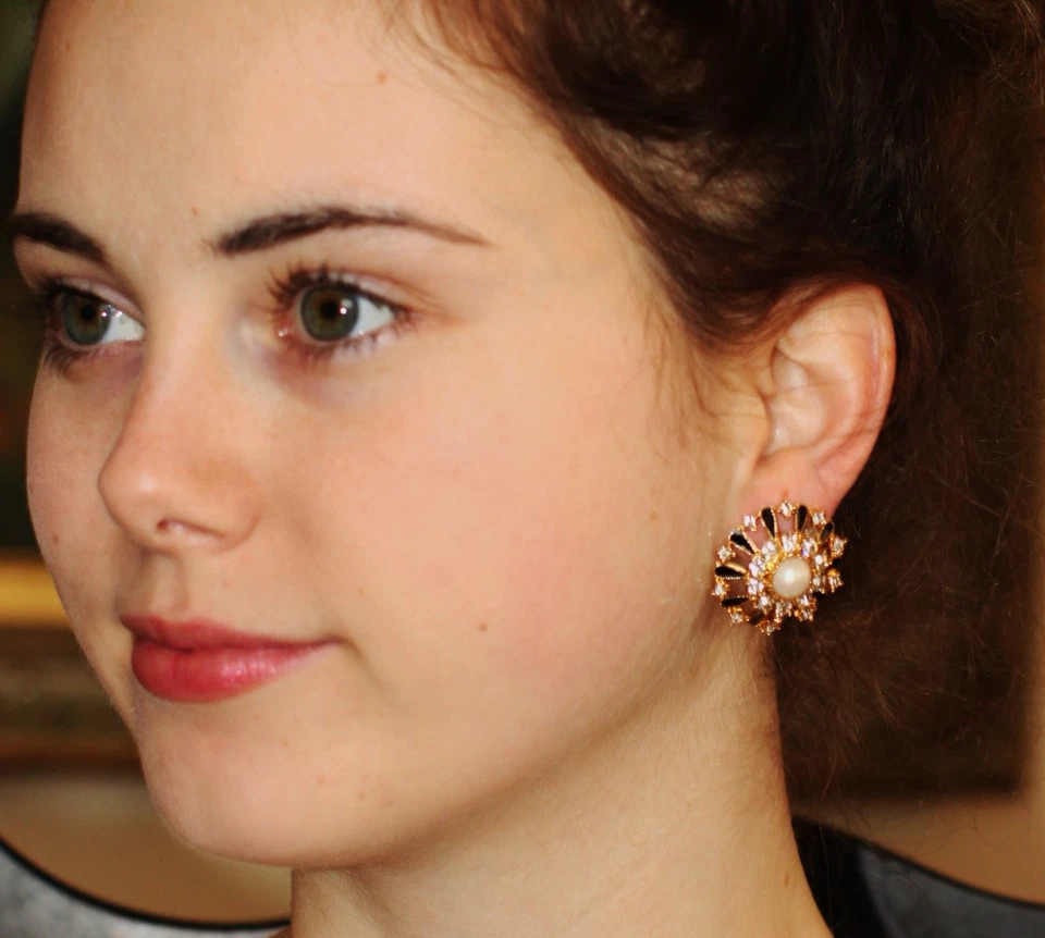 Kate Spade Tuxedo Pearls Studs Earrings Black Cream W Dust Bag