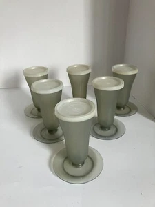 6 alte graue Tupperware # 754 Parfait Jello Puddingbecher mit Deckel und Siegel Logo - Bild 1 von 7