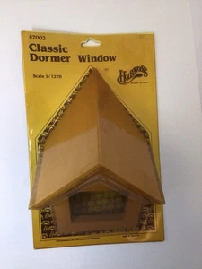 Housework’s #7002 Classic Dormer Window Scale 1/12th Dollhouse - Bild 1 von 3