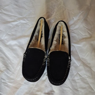 Женские меховые тапочки Kookaburra Ugg Lezly черные замшевые без шнуровки размер 8 - Изображение 1 из 4