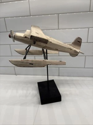 ¿Granero de cerámica de madera vintage? Expositor modelo avión rústico decoración habitación niños Foto 1 de 4