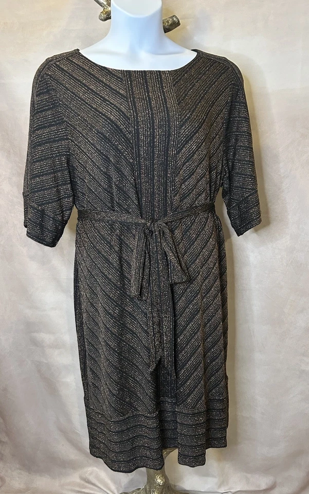 Nuevo con etiquetas Vestido de Fiesta Lane Bryant Negro y Bronce con Cinturón Talla 18/20 Foto 1 de 4