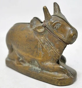 Antique Brass Cow Figurine Cast Dye Original Old Hand Crafted Fine Engraved - Picture 1 of 8