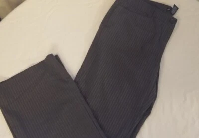 Women's Career Dress Pants Gray PinStripe 10P NY&Co Stretch Boot 32"W/29"Ins EUC - Image 1 of 4