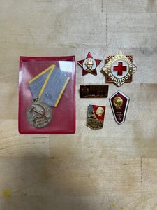 RUSSLAND UDSSR SOWJET LOT OF PINS - 6 Pins - Top Zustand - Bild 1 von 3