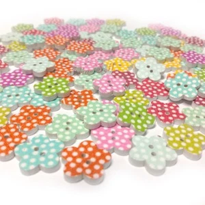 100x 2-Hole Wooden Buttons Flower Designs White Backing Buttons Mixed Patterns 2 - Picture 1 of 2