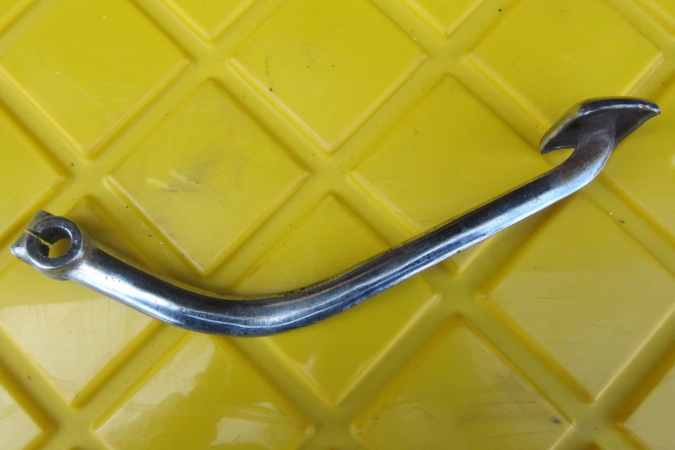 1986 - 2003 川崎 ZG1200 VOYAGER 后刹车踏板 — 第 1/4 张图片