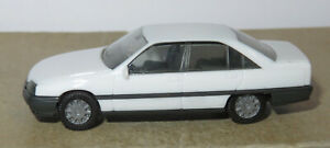 Micro Herpa Ho 1/87 Vauxhall Opel Omega GLS White #2057 No Box