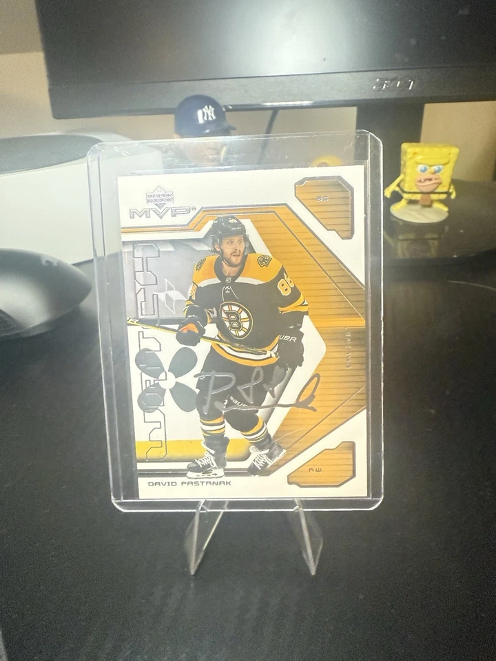 2021-22 Upper Deck MVP - 20th Anniversary David Pastrnak #10 Gold - Image 1 of 2