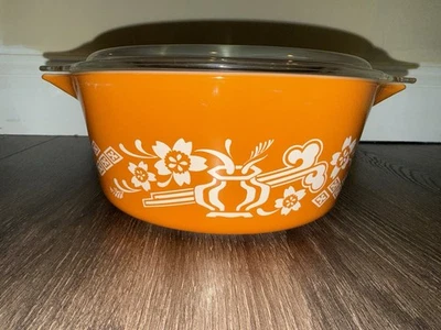 Pyrex Dynasty Rose Casserole Dish with Lid 1978 Vintage, 475-B 2.5 Qt - Image 1 of 4