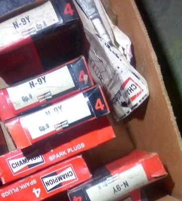 Package of 4 Champion N-9Y Spark Plugs, New Old Stock, Made in USA - Image 1 of 4