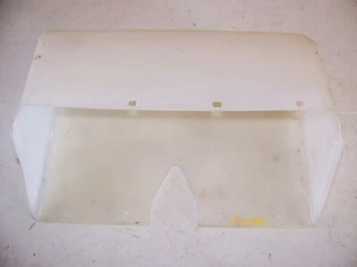 Guantera Plymouth Road Runner 1973 1974 forro OEM #2985747 GTX SATÉLITE Foto 1 de 4