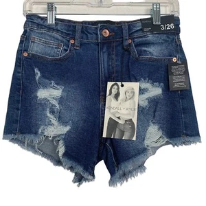 Neu mit Etikett Kendall & Kylie Icon Distressed Jeansshorts 3/26 - Bild 1 von 5