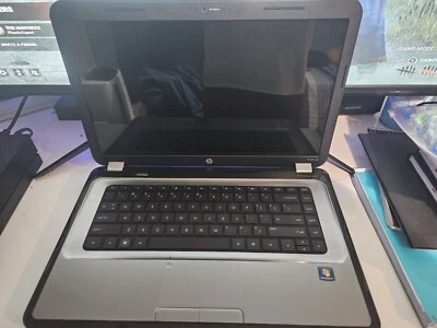HP Pavilion G60 15,6 Zoll (Intel Celeron, 2,2 GHz, 3 GB) mit Laptoptasche und Maus - Bild 1 von 4