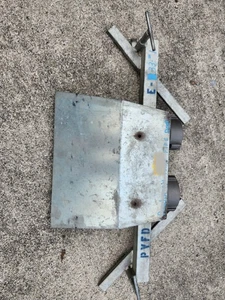 Eckfüllwinkel für Mülltonne, Feuerwehr, Feuerwehrschlauch - Bild 1 von 3