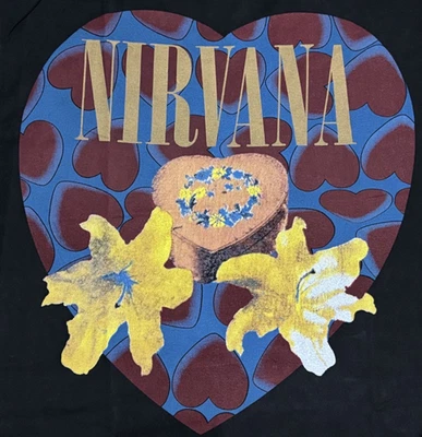 Camiseta NIRVANA em forma de coração caixa gigante vintage anos 90 tamanho G ponto único REIMPRESSÃO - Imagem 1 de 4