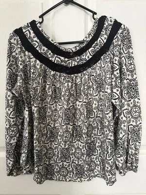 FADED GLORY Black/White Design Long Sleeve Women’s Blouse L - Image 1 of 4