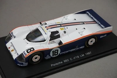 1:43 SPARK S0943 Porsche 962 C Le Mans 1987 #18 model car - Image 1 of 4
