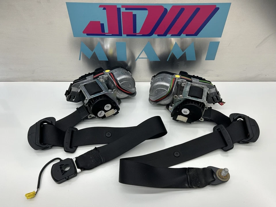 2007-2013 梅赛德斯-奔驰 W221 S550 前座皮带拉刀左 + 右侧 — 第 1/4 张图片