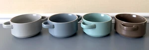 Set di 4 ~ Ciotole in gres Ella Mikasa doppio manico impilabili 26 oz. - Foto 1 di 5