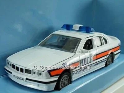 CORGI BMW 525 MODEL POLICE CAR EMERGENCY 1:36 SCALE OPENING PARTS 57801 TOY K8 - image 1 of 4