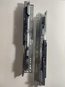 Hettich Quadro 4D V6 12" untergebaute Schubladenfolien - Zink (90 Pfund Kapazität, weich - Bild 1 von 2