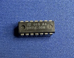 DM74L00N NSC 74L00P 74L00PC VINTAGE DC915 14-Pin DIP Rare! LAST ONE COLLECTIBLE - Picture 1 of 1