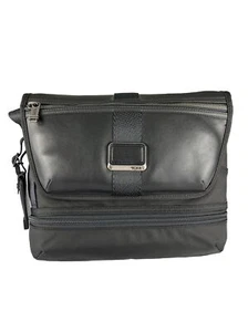 Tumi Travis Crossbody Expandable Messenger Tablet Bag Alpha Bravo Black  NEW - Picture 1 of 9