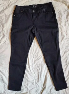 GAP Denim True Skinny Umstandsjeans Damen 31R schwarz Low Rise, dunkel - Bild 1 von 9