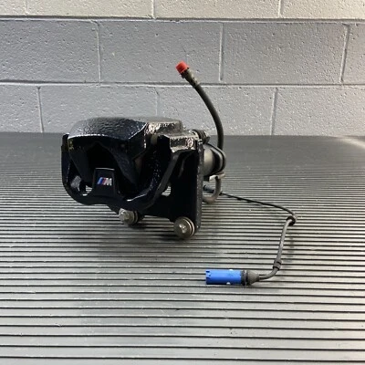 Pinza de freno trasera derecha BMW M850i G16 2020-2024 con pastillas 3 k millas OEM Foto 1 de 4