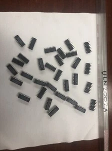 ULN2002A , ID-D-7-5-6-3 , Tegal? Chips Components - Picture 1 of 12