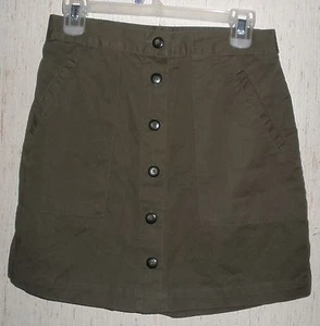 EXCELLENT WOMENS FASHION BUG TAUPE GREEN SKORT  SIZE 6 - Picture 1 of 1