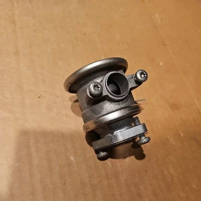 2008 AUDI Q7 4.2L - EGR / Válvula Combinada 079131101N - Imagem 1 de 4