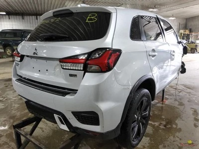 2022 Mitsubishi Outlander Sport Tail Light Lamp - Изображение 1 из 4