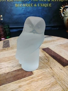 Vintage L E Smith Satin Glass Owl Figurine Paperweight Whimsy - Picture 1 of 7
