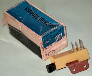 1964 Buick LeSabre Wildcat Electra NOS AC clutch switch 1362575 - Picture 1 of 4