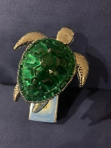 Bath and Body Works Green Sea Turtle Wallflower Night Light Plug 2023 - Picture 1 of 10