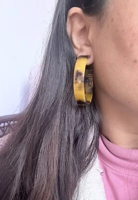 Pendientes de aro grandes de mármol acrílico con estampado de leopardo - Mujer Foto 1 de 4