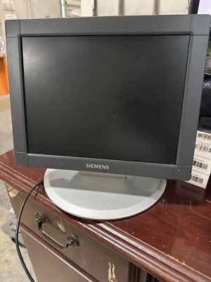 10684028 MONITOR PAMO 5 LCD MRI SIEMENS SPREE 1,5T - Imagem 1 de 3