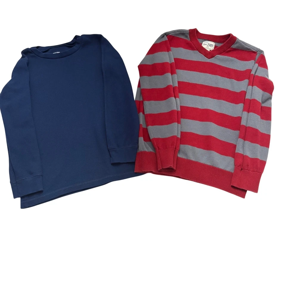 Paquete de 2 camisas de manga larga a rayas azul marino y rojo/gris para niños tallas 8 y 7/8 Foto 1 de 4