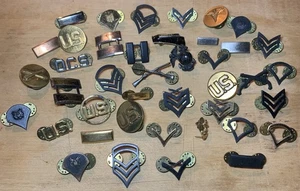 Lot of 40 Vtg. US Army Military Hat Lapel Uniform Pins WWII -1970 Brass Copper - Picture 1 of 7