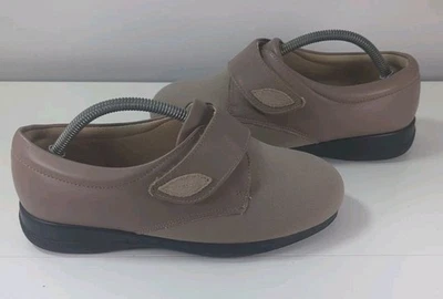 Cosyfeet Ladies Karena Shoes UK5 Taupe Dark Sole Very Good Pre-owned Condition  - Image 1 of 4