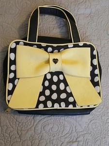 Bolsa de viaje Betsey Johnson Cosmetics negra, blanca lunares lazo amarillo artículos de tocador - Imagen 1 de 8