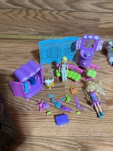 Fashion Polly Pocket Grooming Station with Cat and Pollys & Accesories, Mattel, - Picture 1 of 5