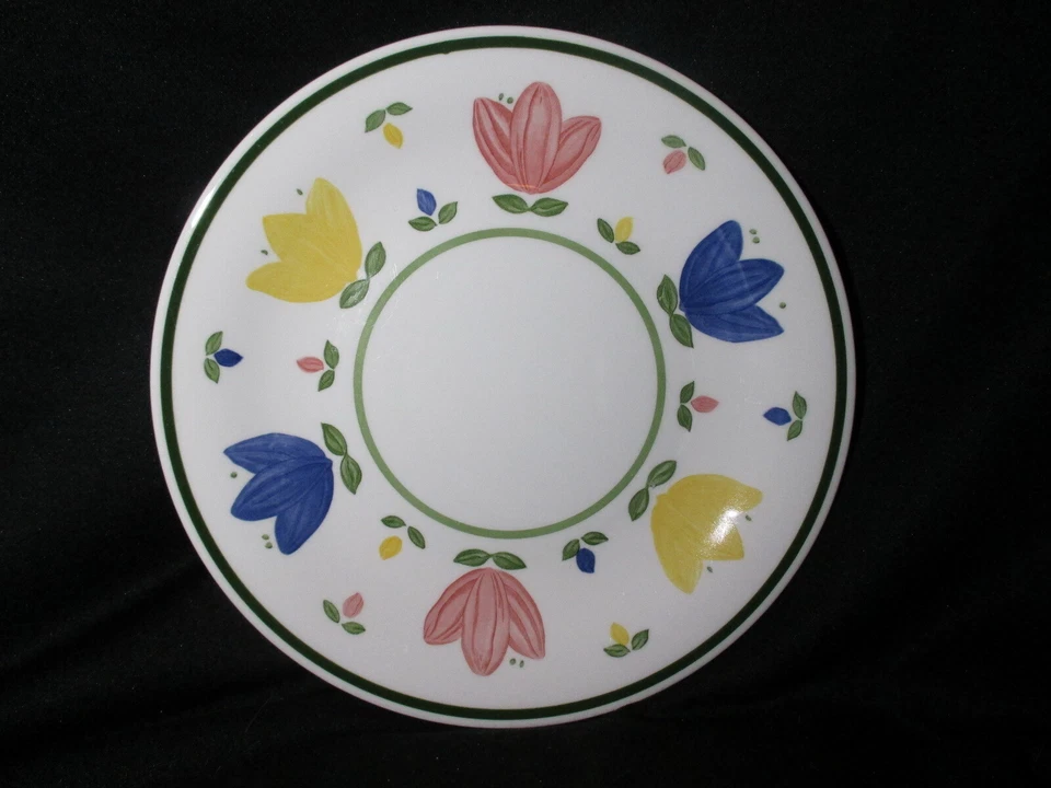 Johnson Brothers Nicole Dinner Plate Made in England - Image 1 of 1