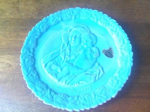 Rare Vtg FENTON Mother's Day 1972 "Madonna of the Goldfinch" Blue Satin Plate - Picture 1 of 6