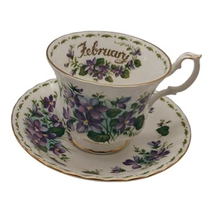 Tazza da tè e piattino Royal Albert vintage 1970 fiore del mese febbraio violette - Foto 1 di 11